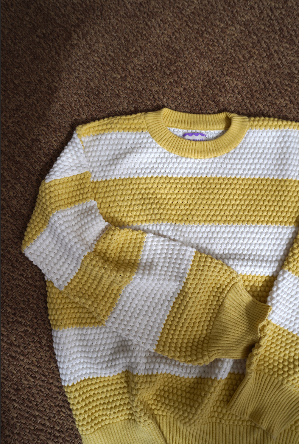 sweater bolitas amarillo y crudo GARAGE SALE