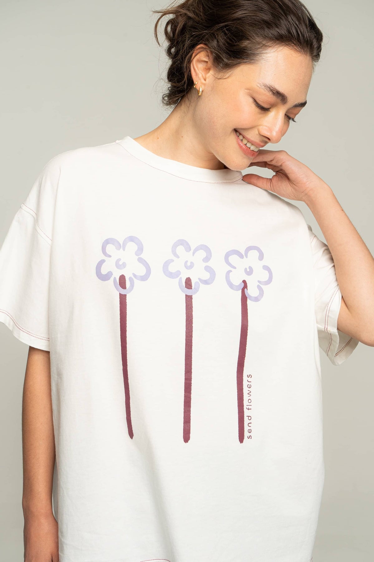 Camiseta send flowers - crudo
